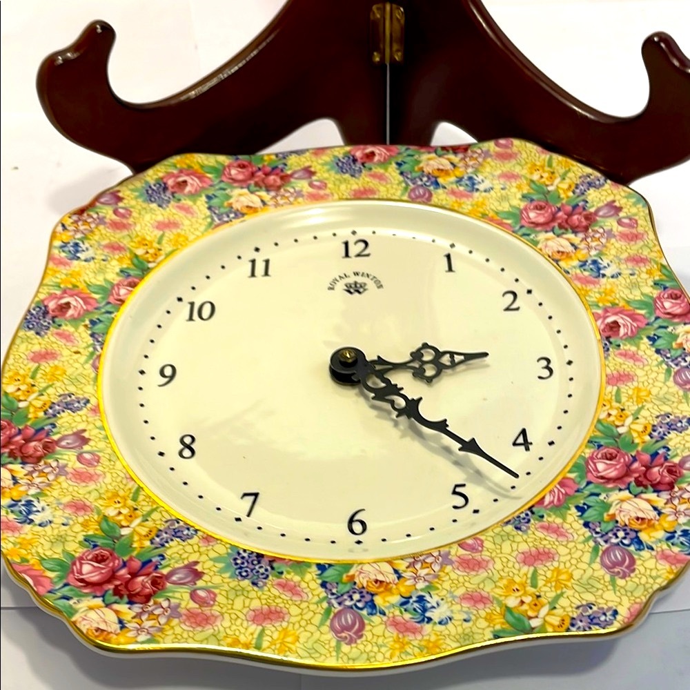 Vintage Royal Winton Floral Wall Clock - Multicolor - Picture 2 of 16